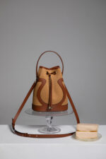 Soleya Cognac – Sac bourse en fibres naturelles et cuir pleine fleur – Image 7